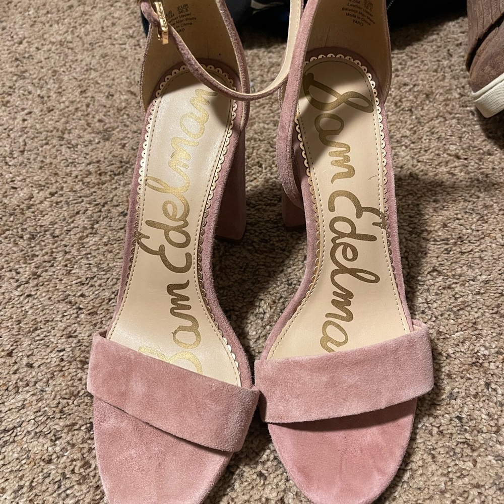 Pink heels